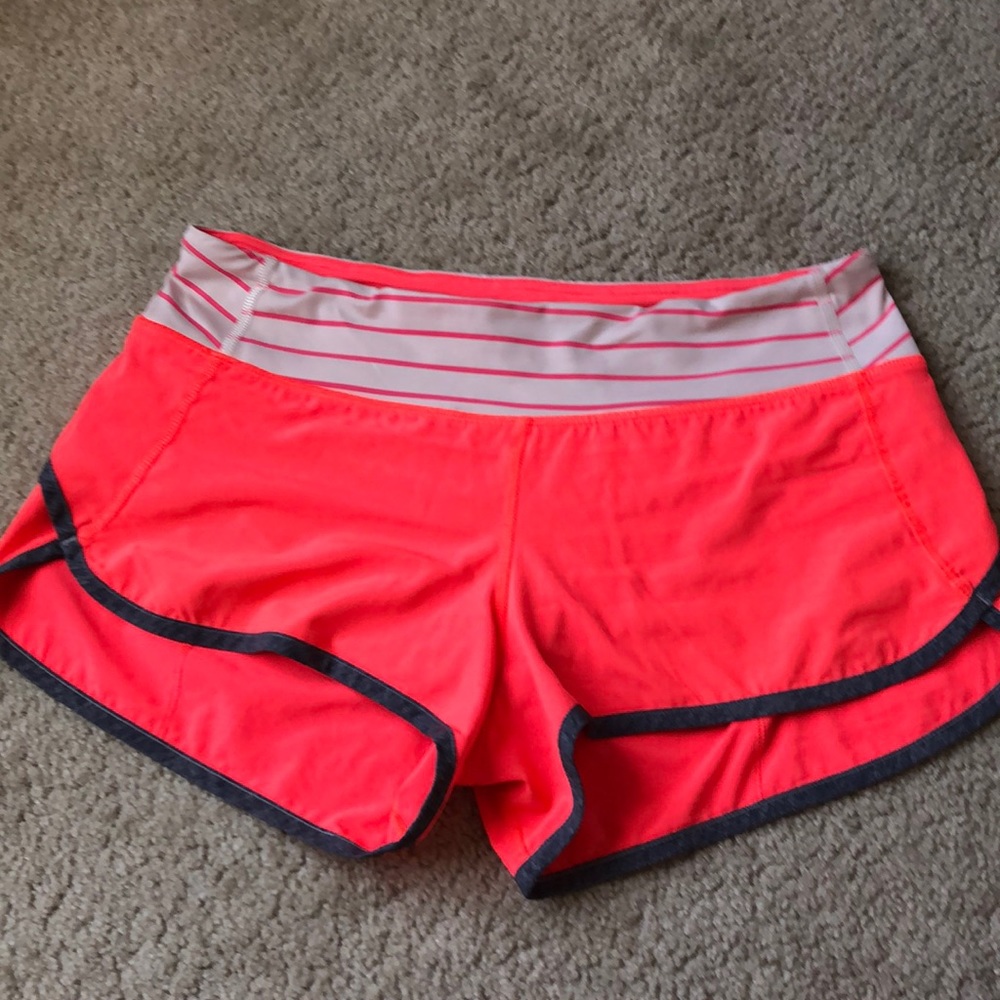 Lulu Lemon shorts 🍋